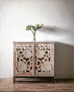 CARVING WOODEN SIDEBOARD