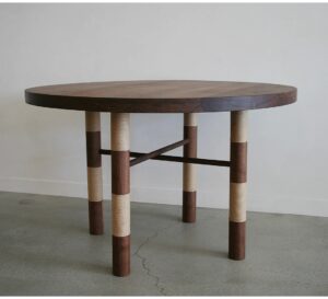 SOLID WOOD ROUND COFFEE TABLE